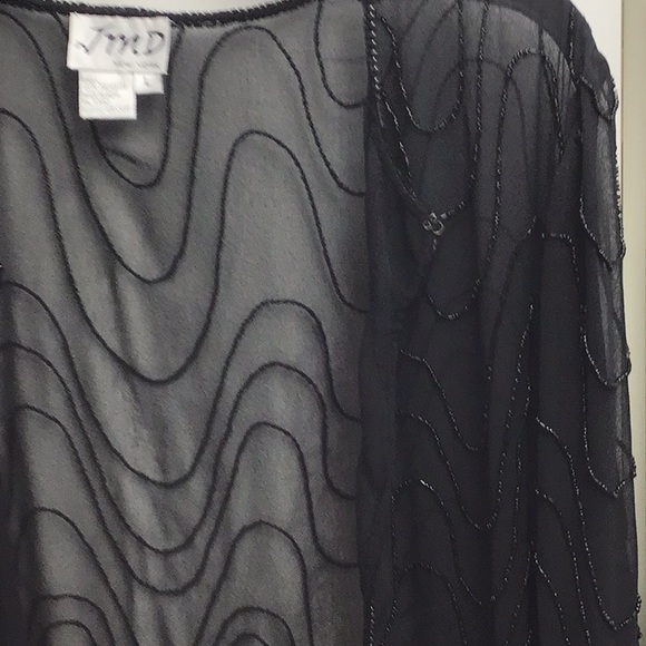 JMD BLACK SEQUINED TOP OPEN WITH ONE HOOK ON TOP. - Picture 4 of 14